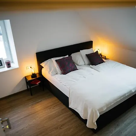 Am Marktplatz Apartment Gerlitzen By Seebnb Apartman Treffen